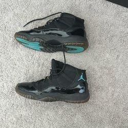 Jordan 11 Gamma Youth Shoe Size 7Y