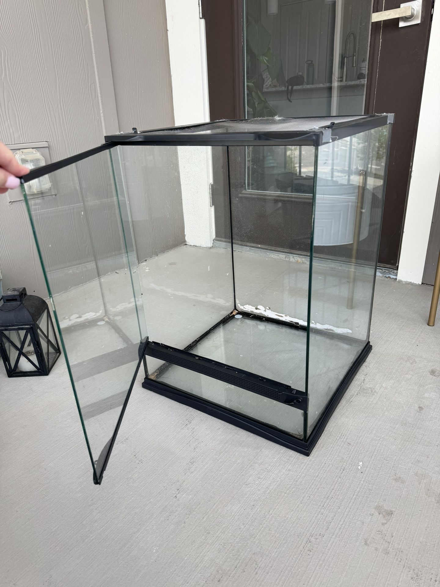 Reptile Tank - 30 Gallon - Swing Door 