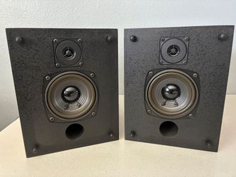 LANCER bookshelf speakers