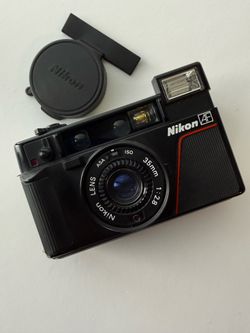 Nikon L35AF Pikaichi film camera