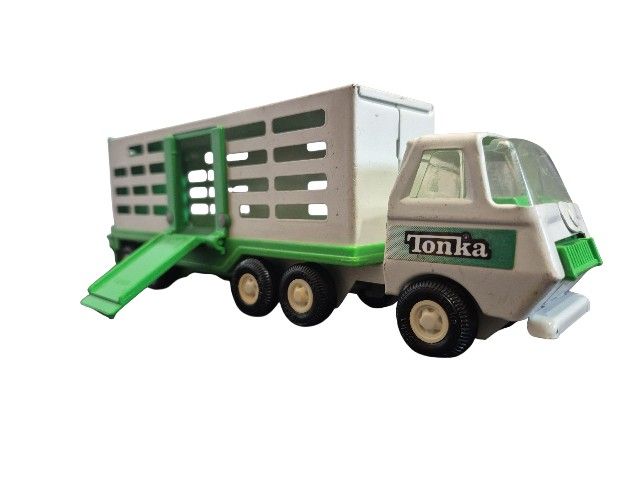 Vintage Tonka 811974‑A White & Green Horse/Cattle Semi Truck – Clean, Complete & Classic