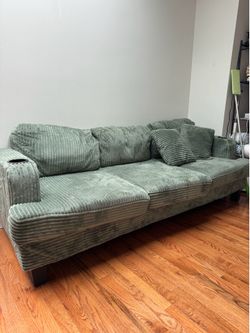 GREEN COUCH (84”)