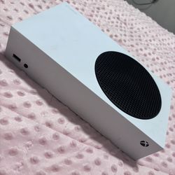 XBOX SERIES S W/ONN WIRED HEADSET GREEN AND MONITOR W/MOUNT