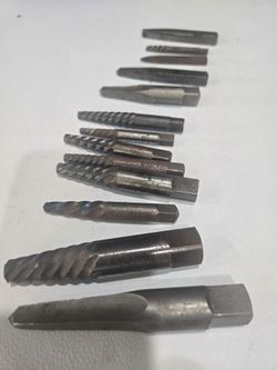Screw Extractor Set – 12 Pieces