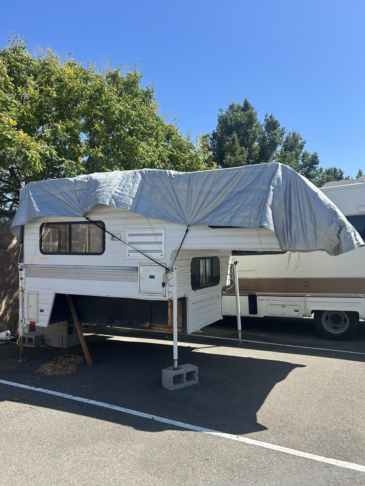 1994 Lance Cab Over Camper