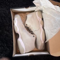 Nike Air Jordan Horizon Low Light Bone Men's size 12