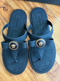 Versace Gianni Sandals Sz 7