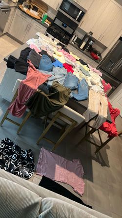 Women’s Clothing Bundle 