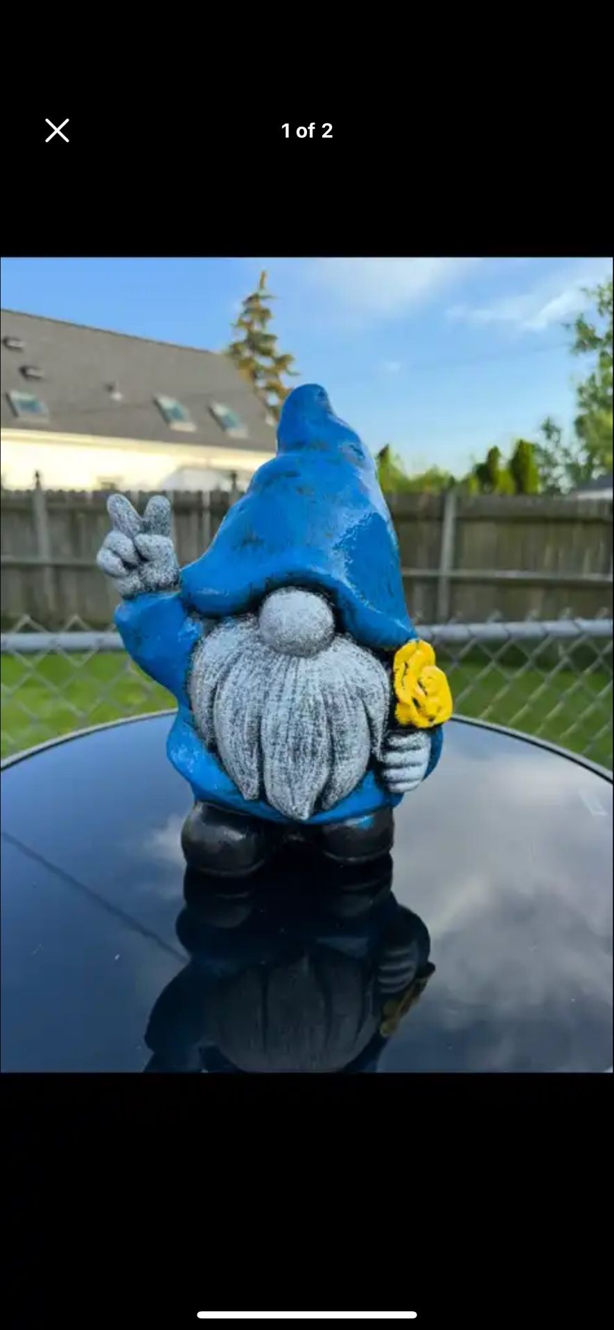 The peace and love gnome