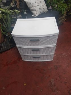 White Cubby