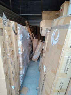 Hybrid mattresses, memory foam mattresses – brand new clearance stock.