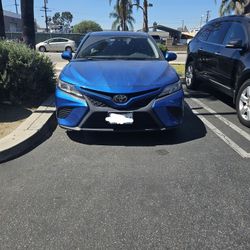 2019 Toyota Camry SE