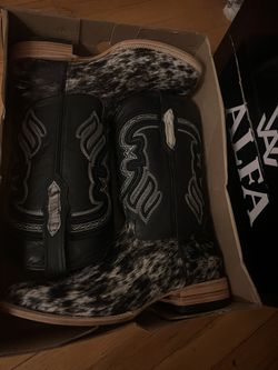Boots Cowhide