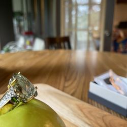 Great Grean Gem Stone Ring 