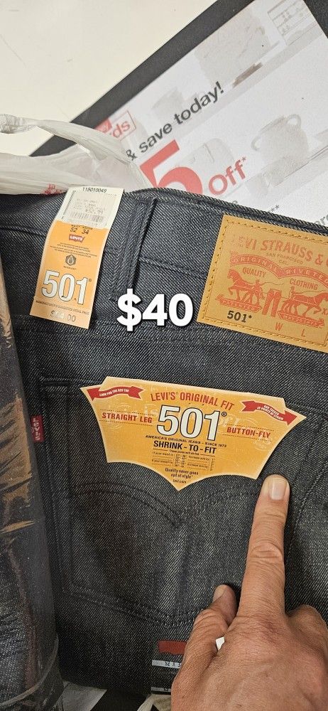 Levi 501 Jeans