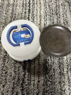 12in Extra Large Cake Carrier with Lid and Handle, Holds up to 12" round 7" high cake, Portable Cake Container And Food Stand 