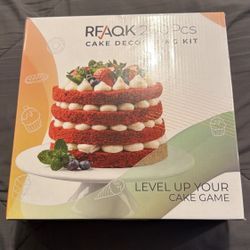 Cake Decorating Kit with 200 Pieces