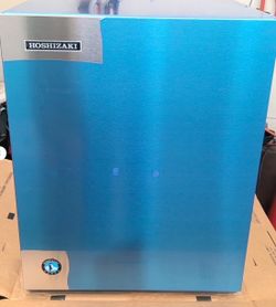 🧊Scratch & Dent  Hoshizaki Crescent® Cuber Icemaker, Remote-cooled, KM-520MRJZ🧊