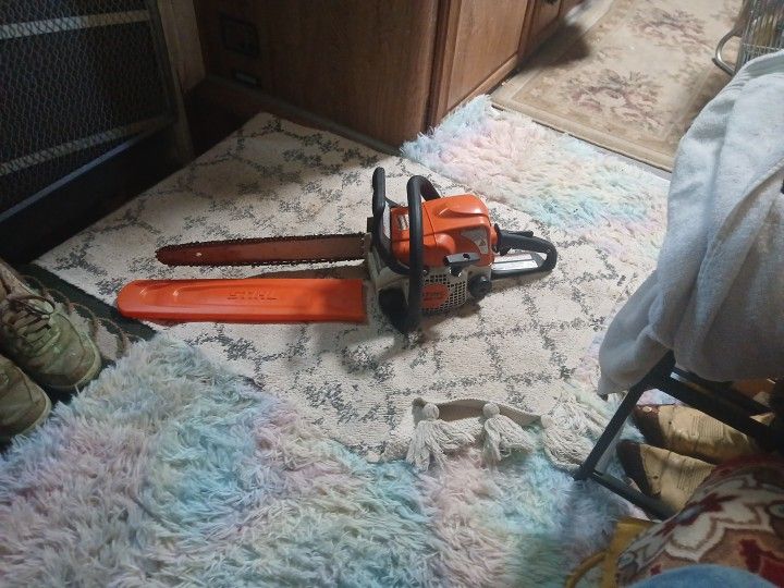 Still Chainsaw