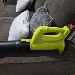 Leaf Blower With Battery And Charger 25$