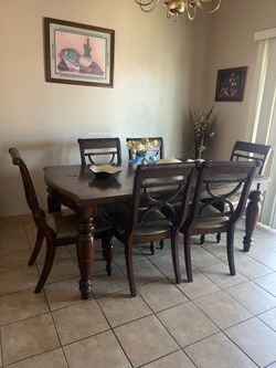 Kitchen table