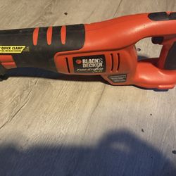 Black And Decker 14.4v Sawzall Needs Battery