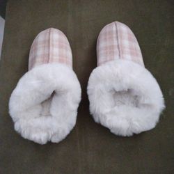 Lauren Conrad Womens Fur Pink Plaid Clog Slippers