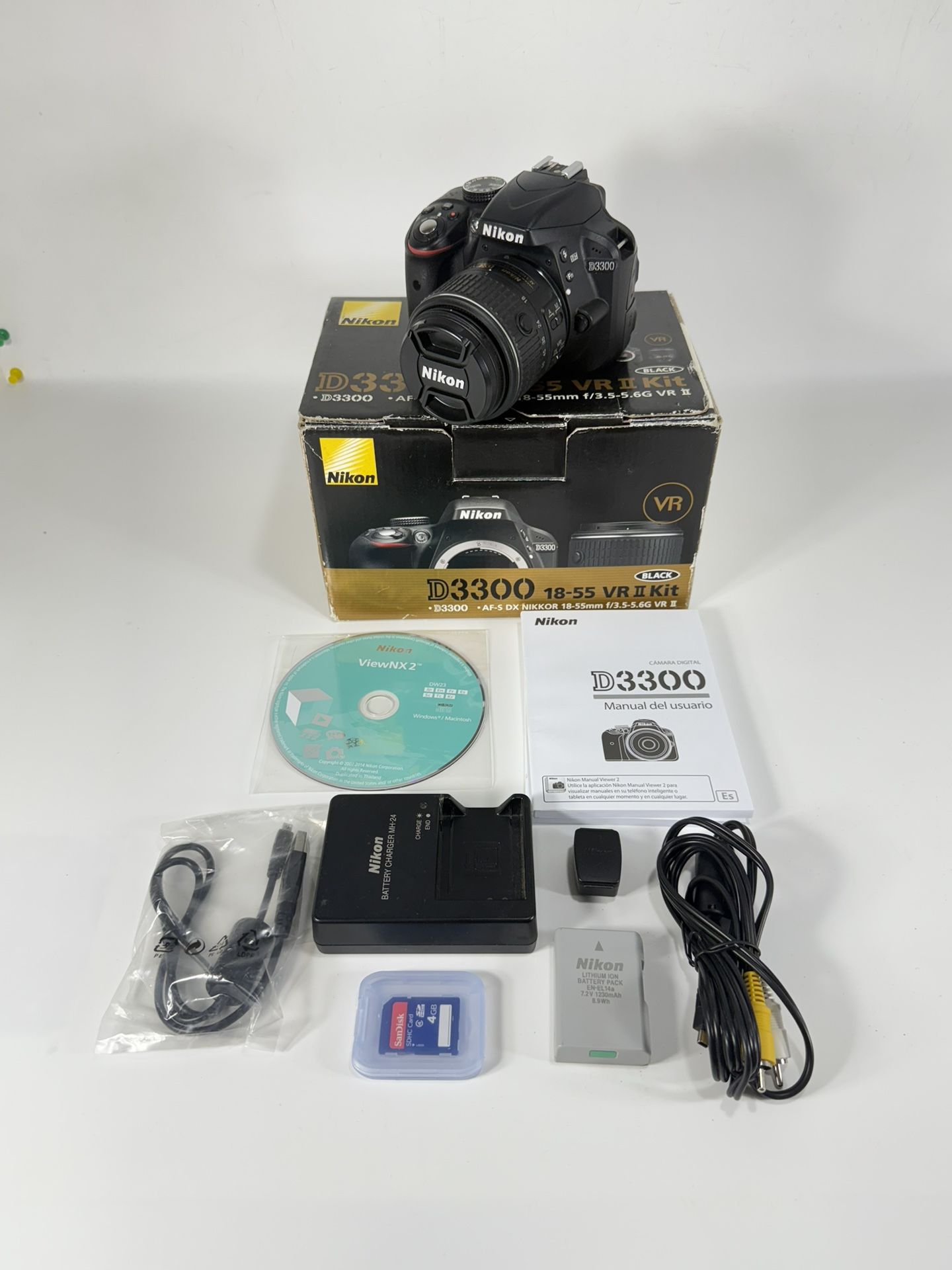 Nikon D3300 24.2MP Digital SLR Camera Kit w/ 18-55mm 3.5-5.6G VR II Lens SC 892