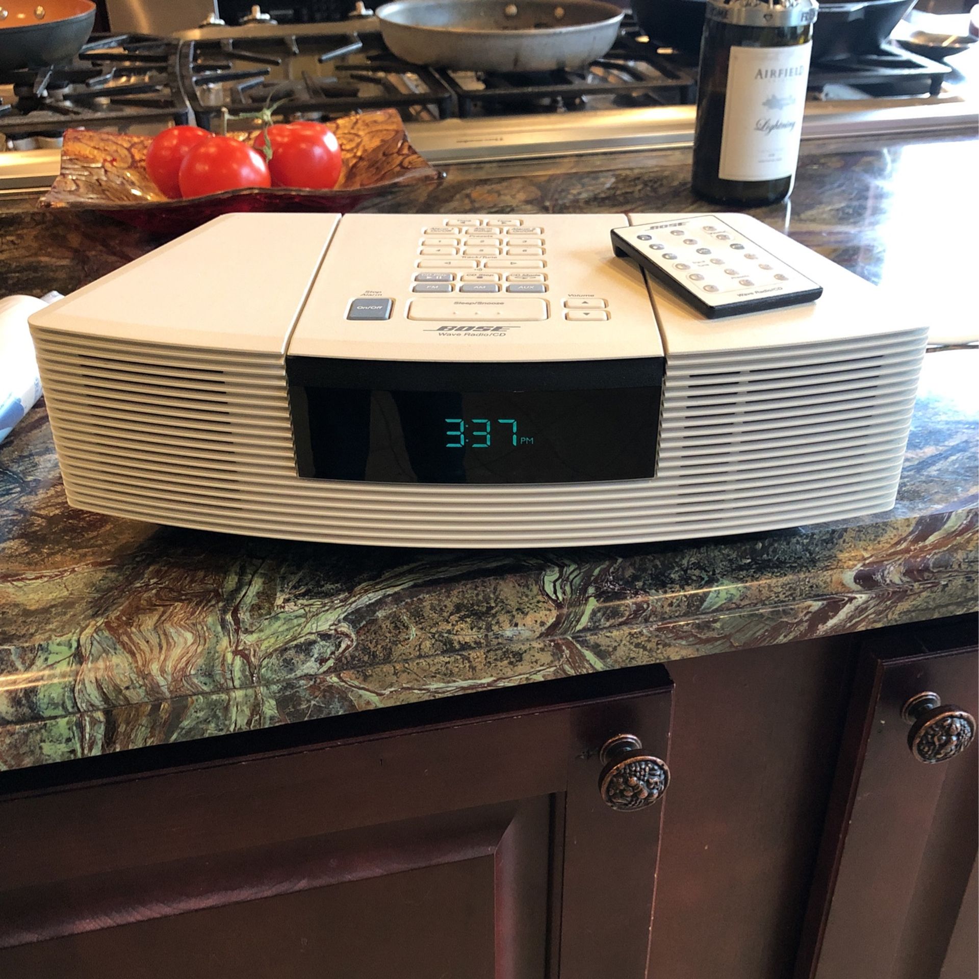 Bose Wave Clock Radio/CD player w/remote