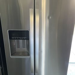 Whirlpool Refrigerator 