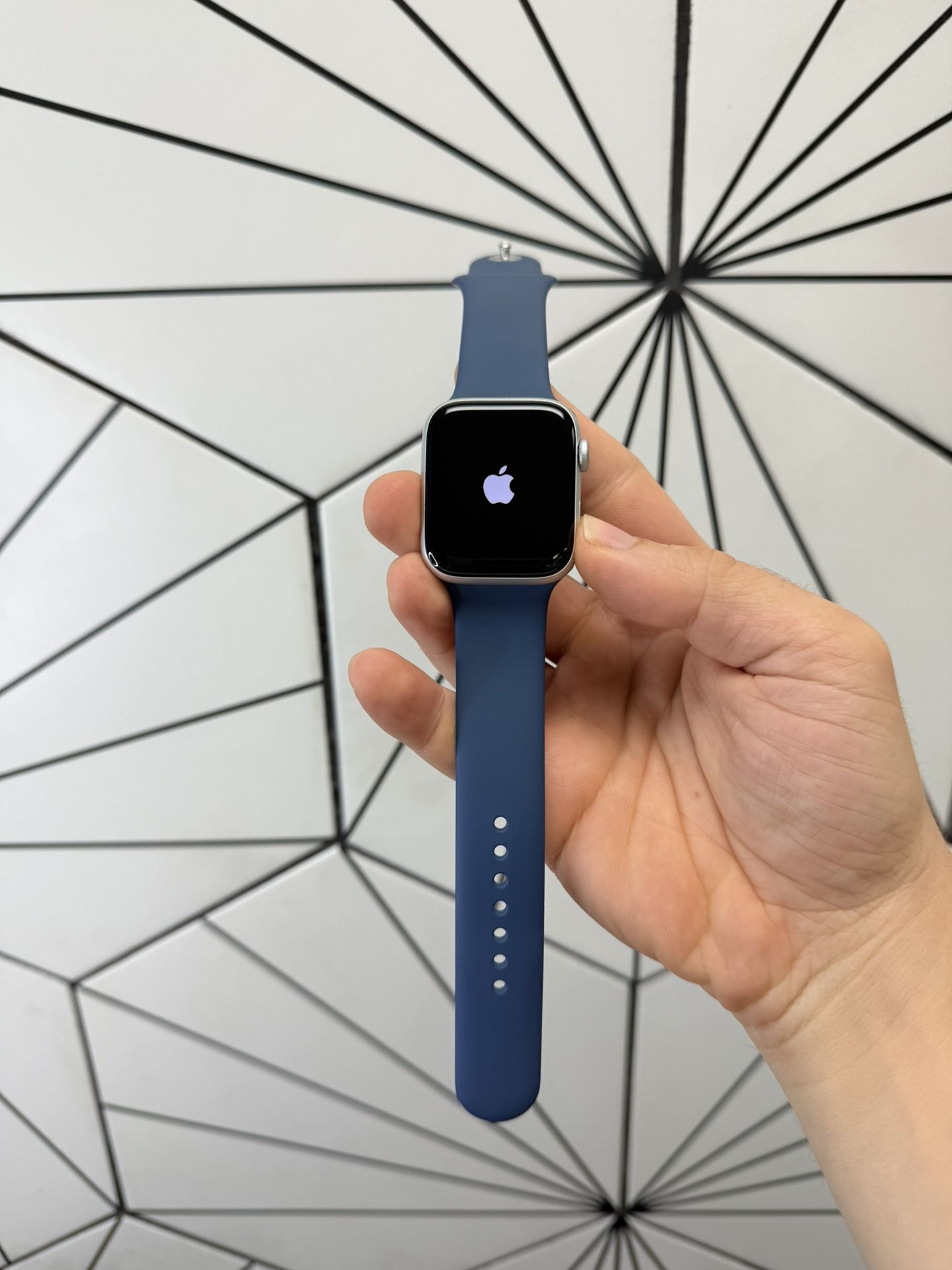 Apple Watch SE 44mm 2nd Silver New with Apple care till March 2026