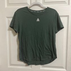 Reebok Women’s T-Shirt SIZE L