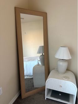 Wood standing mirror