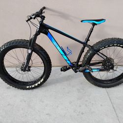 "Borealis Crestone Carbon Fiber Fat Bike"