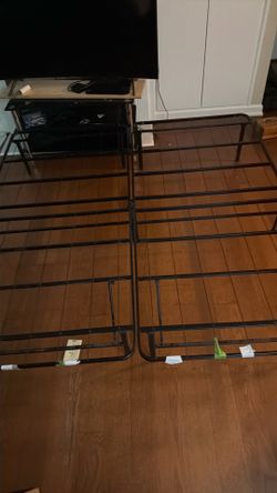 King Size Metal Platform Bed Frame + Modway Tufted Piece