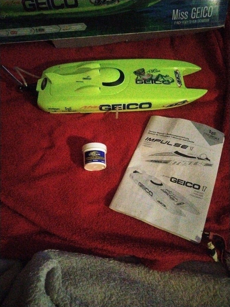 RC Electric Boat Miss Geico 170 Proboat Custom To Brushless Motor