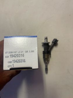 GM Genuine Parts Fuel Injector 1(contact info removed)