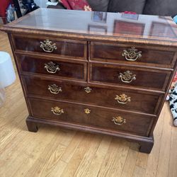 Henredon Small 6 Drawer Wood Dresser
