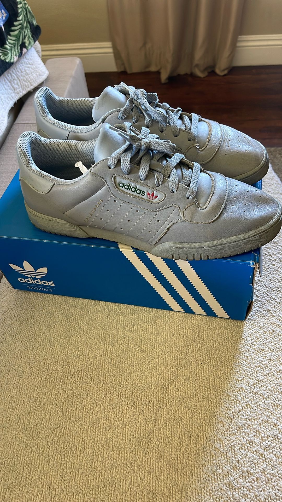 adidas Yeezy Powerphase Calabasas Grey!! SIZE USED!!