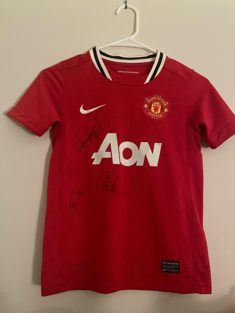 . 2011 Man Utd Jersey Signed by 7 Players incl. Rooney - Nike Authentic