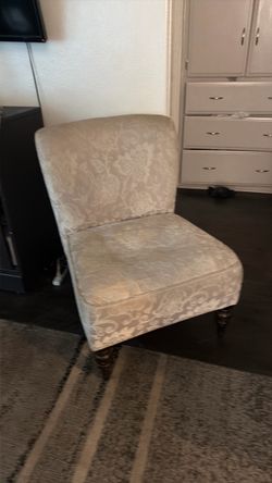 Cream Damask Slipper Accent Chair