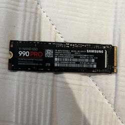 Samsung 990 Pro SSD