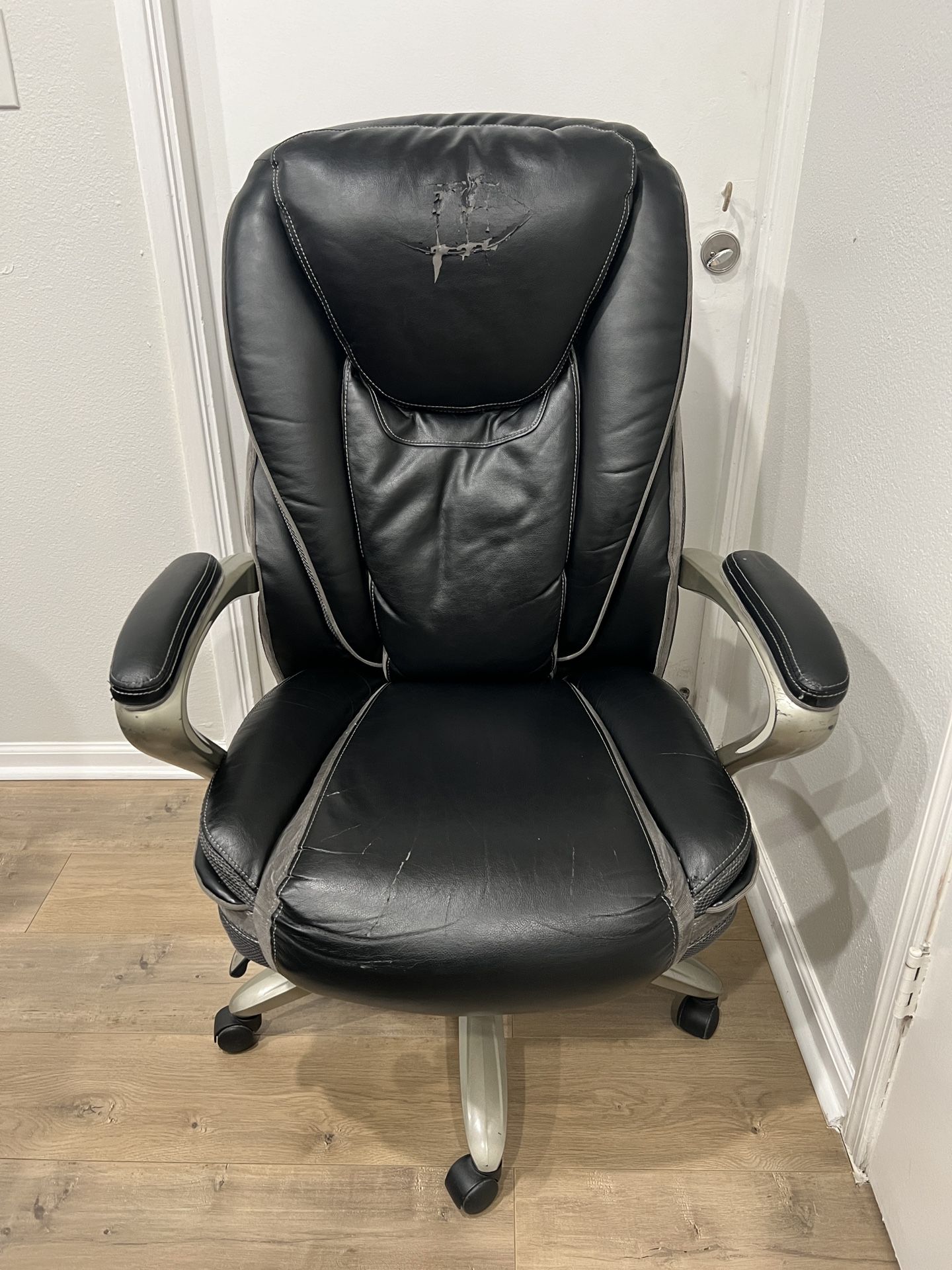 Executive Office Chair