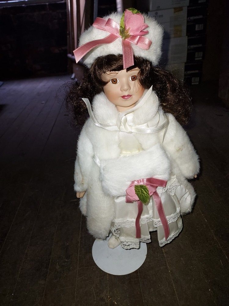 Christmas Holiday Porcelain Doll Collection