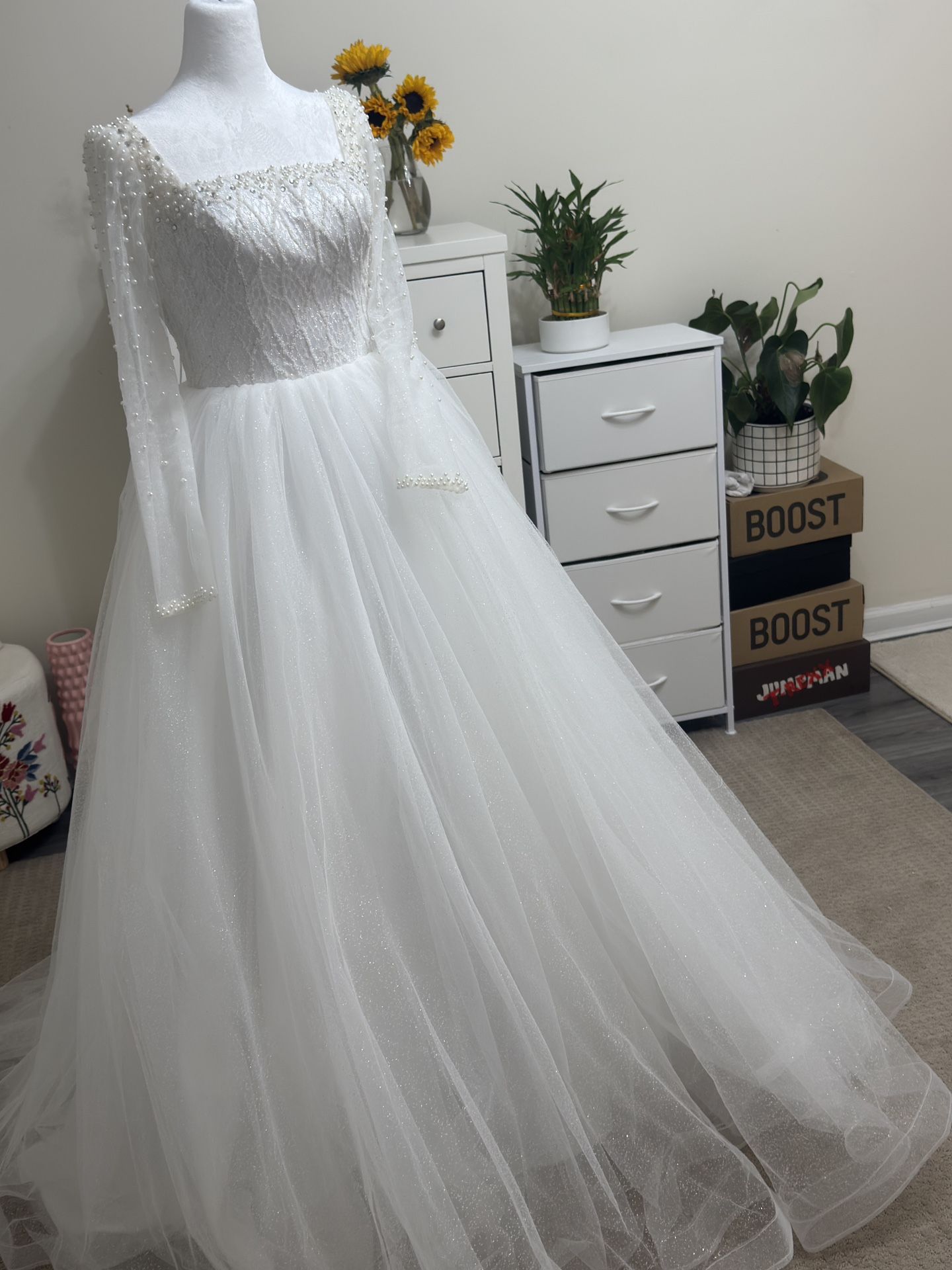 New wedding dress for sale✨