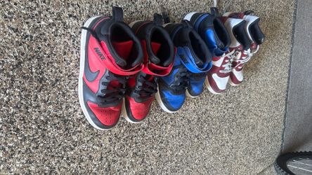 3 Pairs Kids Nike High-Top Sneakers