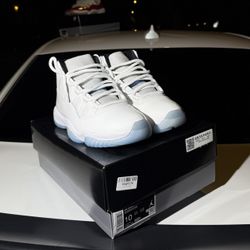 Jordan 11s 