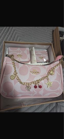 Pink Signature Gift Set with Charms