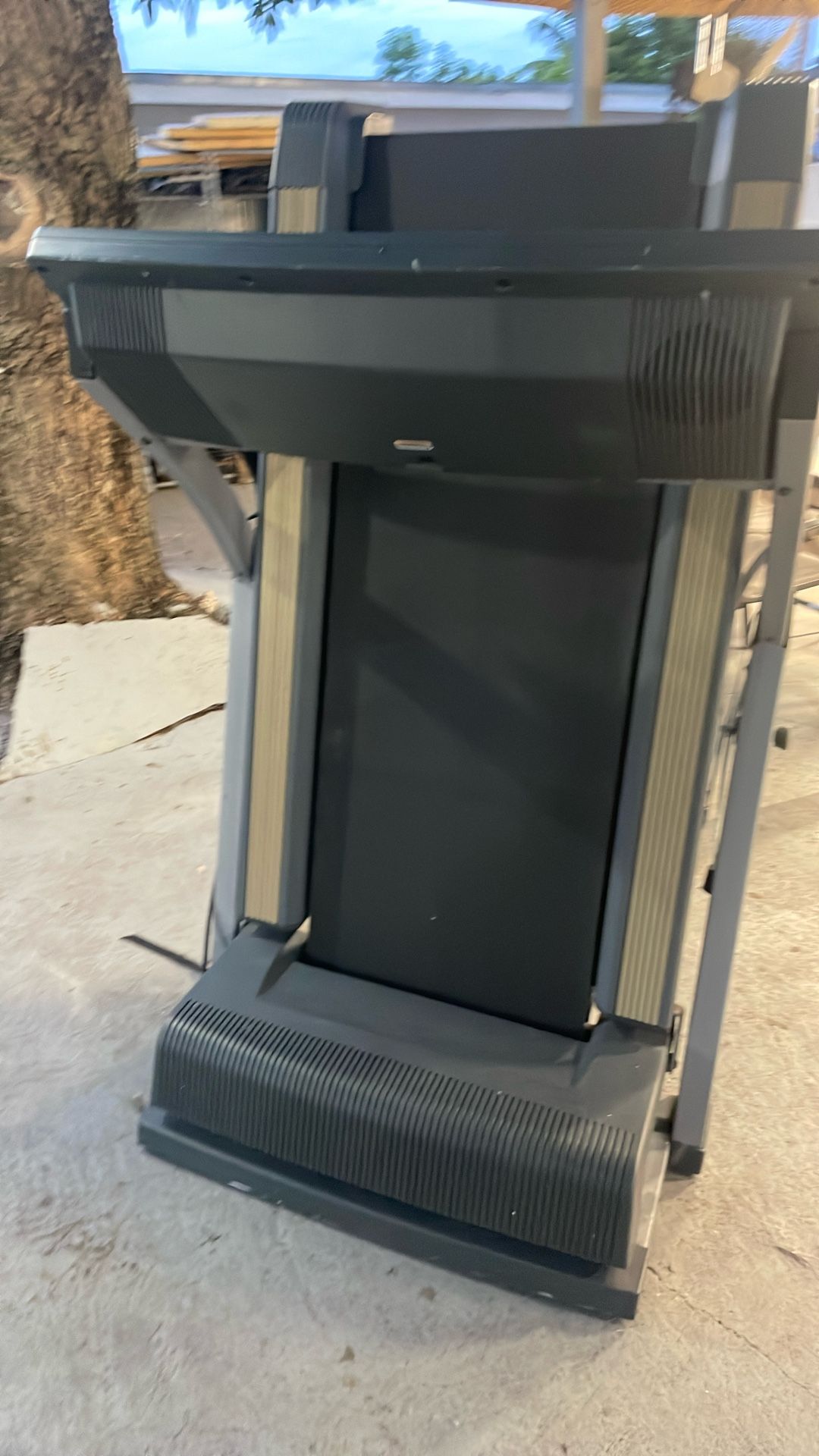 Sofá De Mimbre Y Caminadora