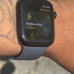 Apple Watch SE 
